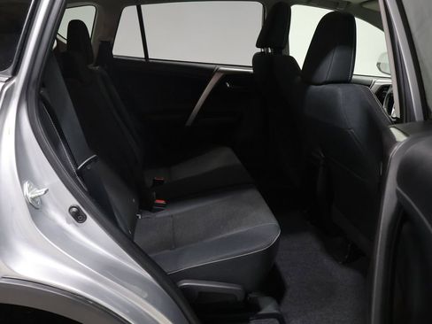 Used 2018 Toyota RAV4 XLE image 22