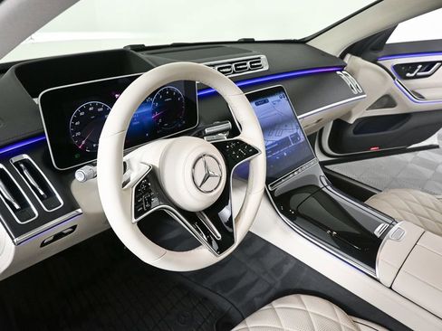 Used 2023 Mercedes-Benz S 580 4MATIC Sedan image 6