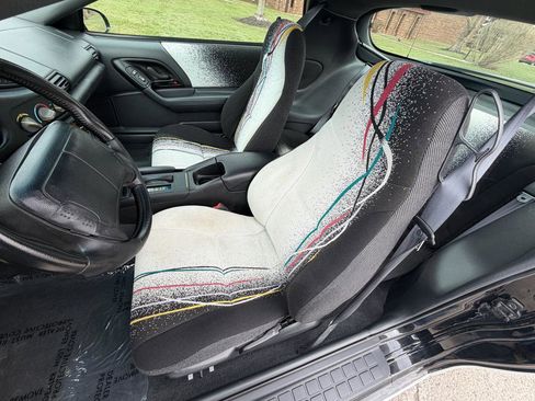 Used 1993 Chevrolet Camaro Z28 RWD image 25