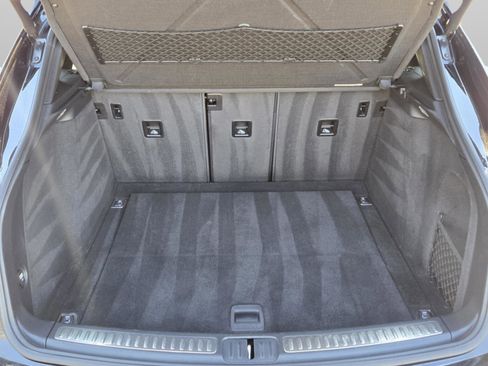 Used 2018 Porsche Macan Turbo image 28