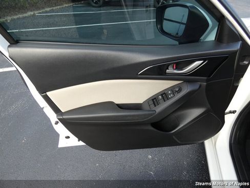 Used 2015 MAZDA MAZDA3 i Sport FWD image 40