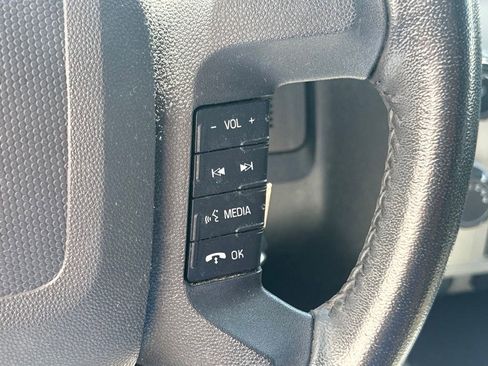 Used 2010 Ford Escape XLT AWD/4WD image 18
