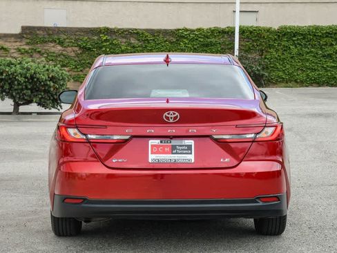Used 2025 Toyota Camry LE FWD image 8