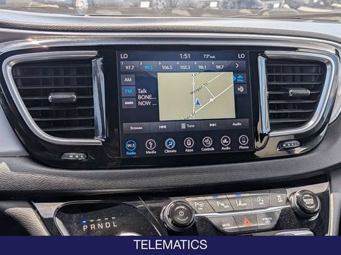 Used 2019 Chrysler Pacifica Touring-L w/ Advanced Safetytec Group FWD image 24
