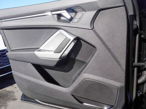 New 2025 Audi Q3 2.0T Premium image 14