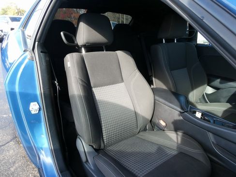 Used 2022 Dodge Challenger SXT image 17