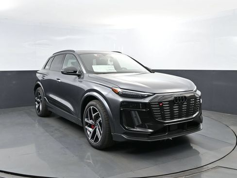 New 2027 Audi SQ6 e-tron Premium Plus AWD/4WD image 3