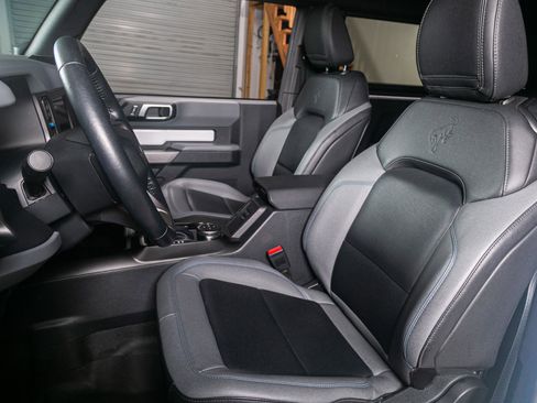 Used 2022 Ford Bronco Black Diamond AWD/4WD image 4