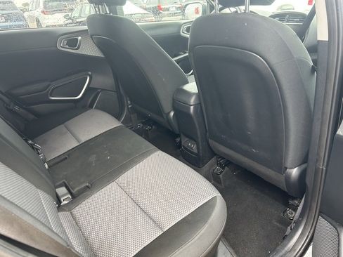 Used 2023 Kia Soul S image 12