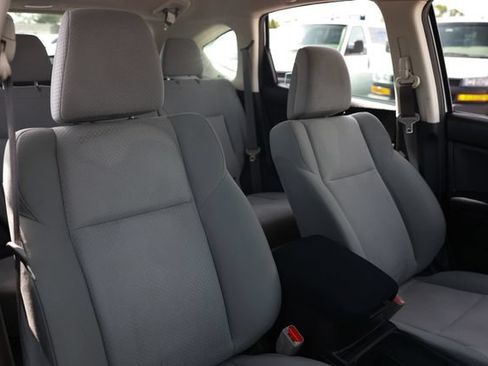 Used 2016 Honda CR-V LX image 19