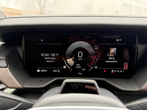 New 2026 GMC Acadia Denali w/ Super Cruise Package image 16