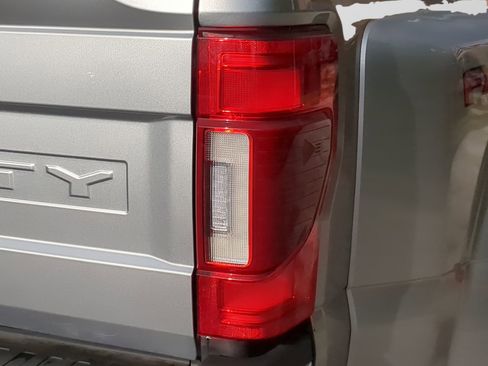 Certified 2022 Ford F350 Lariat w/ Lariat Ultimate Package image 37