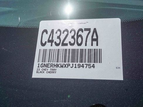 Used 2023 Chevrolet Traverse LT FWD image 26