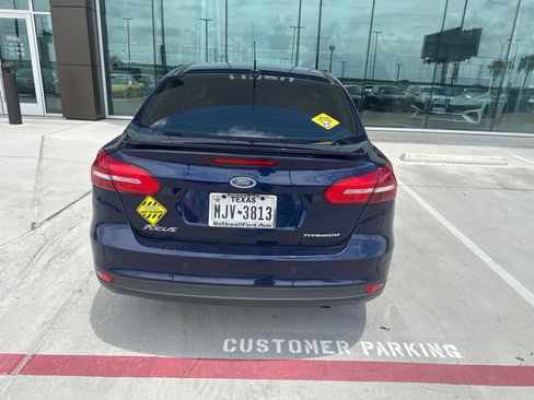 Used 2017 Ford Focus Titanium FWD image 8