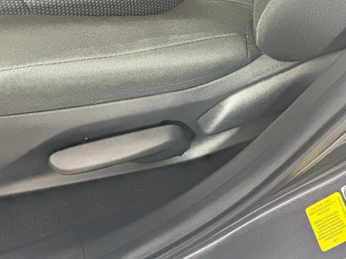 Used 2023 Toyota RAV4 LE FWD image 13