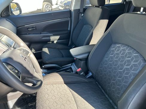 Used 2024 Mitsubishi Outlander Sport ES image 12