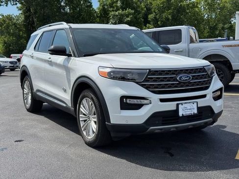 Used 2023 Ford Explorer King Ranch w/ Technology Package AWD/4WD image 2