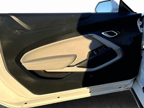 Used 2023 Chevrolet Camaro LT image 18