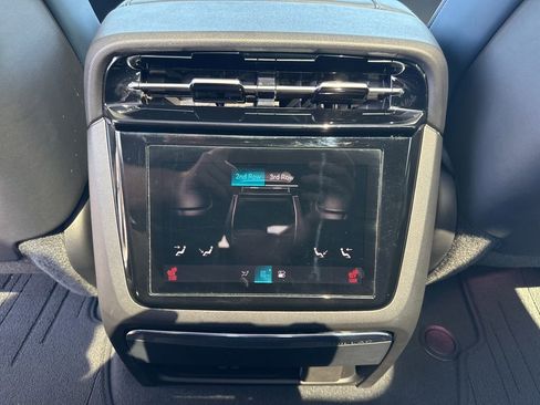Used 2025 Cadillac Escalade IQ Luxury 2 w/ LPO, Premium Carpet Package AWD/4WD image 16