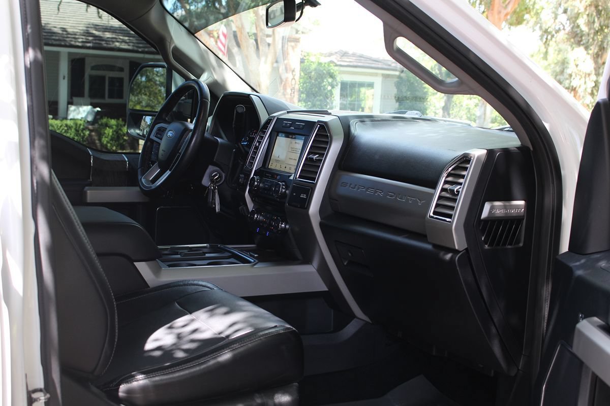 Used 2017 Ford F250 Lariat w/ Lariat Value Package AWD/4WD image 19