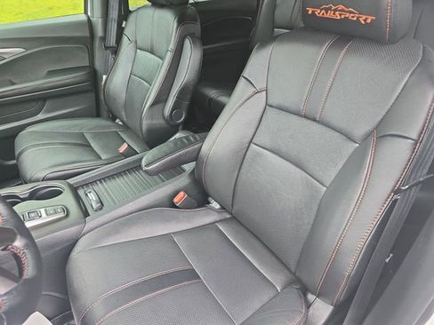 Used 2023 Honda Passport TrailSport image 15