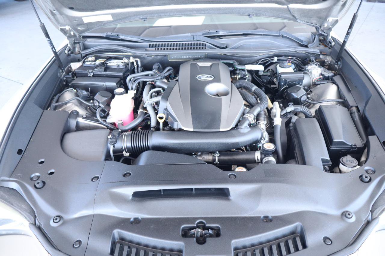 Used 2017 Lexus RC 200t F Sport RWD image 36