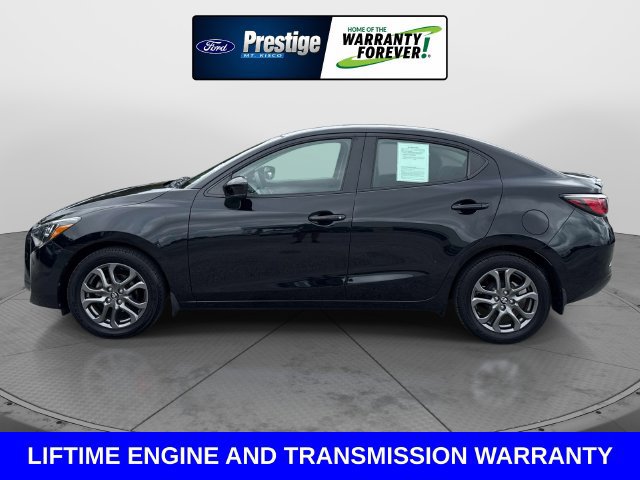 Used 2020 Toyota Yaris LE FWD image 7