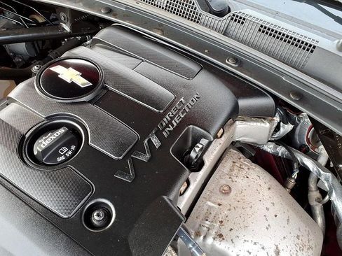 Used 2019 Chevrolet Camaro LT image 19