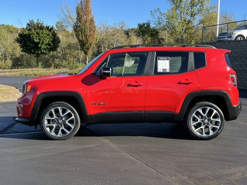 Used 2022 Jeep Renegade Limited w/ Sun, Sound & Wheels Group image 41