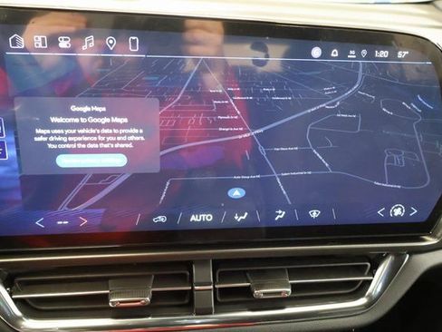 New 2026 Chevrolet Equinox EV LT image 20