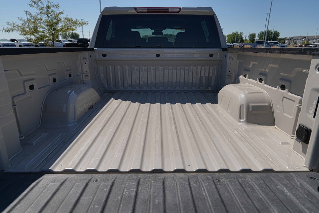 Used 2026 Chevrolet Silverado 1500 RST AWD/4WD image 16
