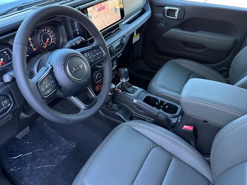 New 2026 Jeep Gladiator Mojave AWD/4WD image 10