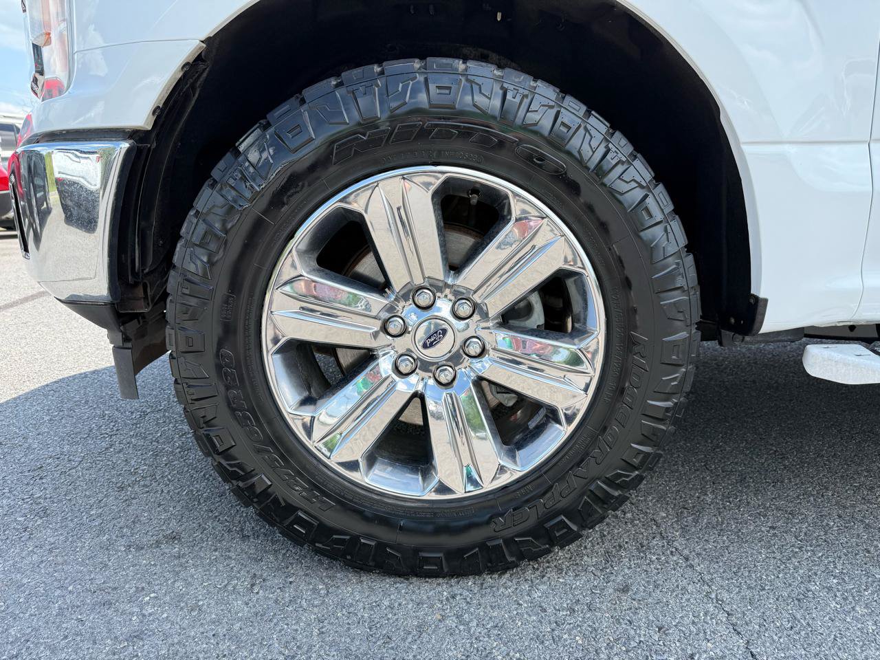 Used 2018 Ford F150 XLT w/ Equipment Group 302A Luxury AWD/4WD image 40