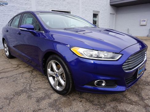 Used 2013 Ford Fusion SE image 1