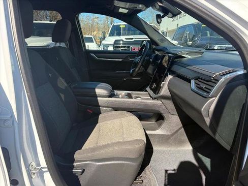 Certified 2025 GMC Acadia Elevation image 7