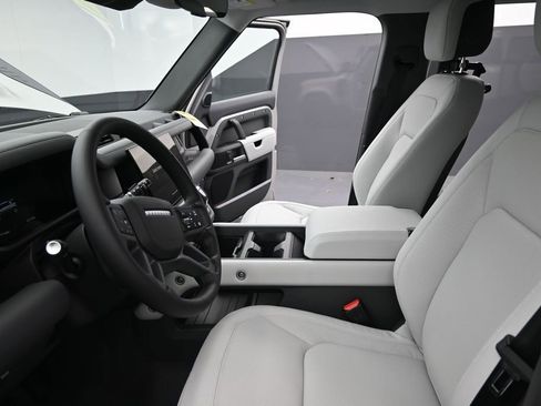 New 2026 Land Rover Defender 110 X-Dynamic SE AWD/4WD image 26