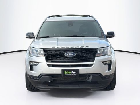 Used 2018 Ford Explorer Sport w/ Equipment Group 401A AWD/4WD image 2