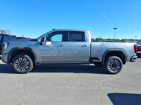 New 2026 GMC Sierra 2500 Denali Ultimate image 4