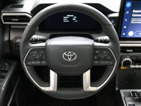 Used 2024 Toyota Tacoma Limited w/ Limited Package (LT) AWD/4WD image 15