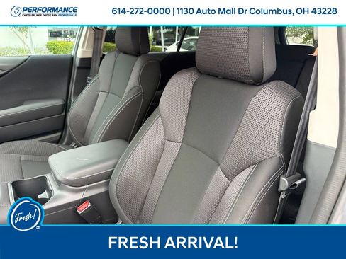 Used 2025 Subaru Outback Premium w/ Popular Package #1 AWD/4WD image 12