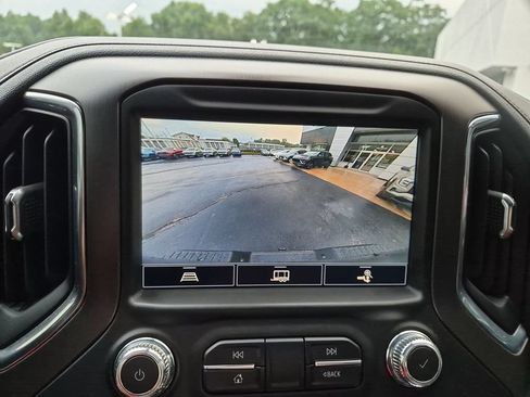 Used 2021 GMC Sierra 1500 AT4 w/ Driver Alert Package I AWD/4WD image 11