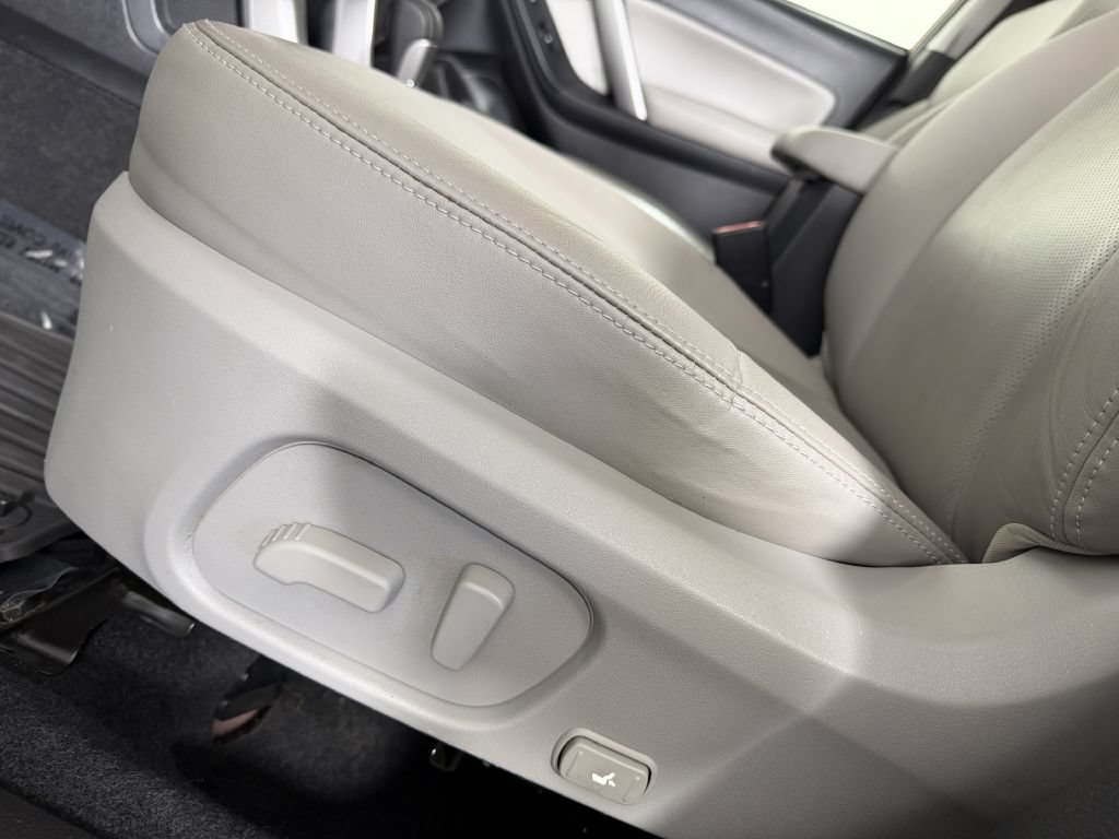 Used 2014 Subaru Forester 2.5i Limited AWD/4WD image 41