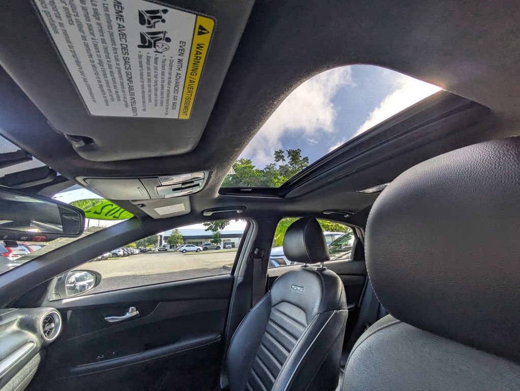 Used 2023 Kia Forte GT-Line w/ GT-Line Premium Package FWD image 16
