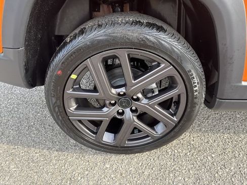 New 2026 Jeep Compass Latitude AWD/4WD image 11