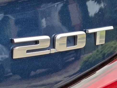 Used 2019 Cadillac XT4 Premium Luxury FWD image 22