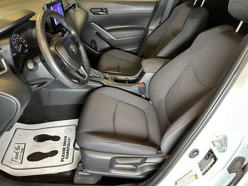 Used 2024 Toyota Corolla Cross LE image 20