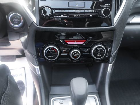 Used 2022 Subaru Forester Premium image 31