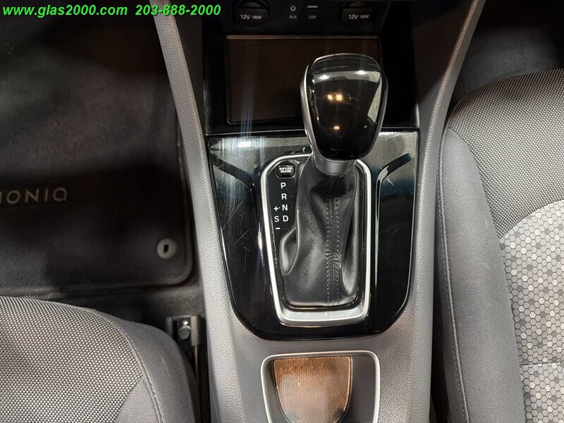 Used 2018 Hyundai Ioniq Blue FWD image 30