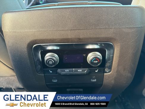 Used 2022 GMC Yukon SLT w/ SLT Premium Package image 21