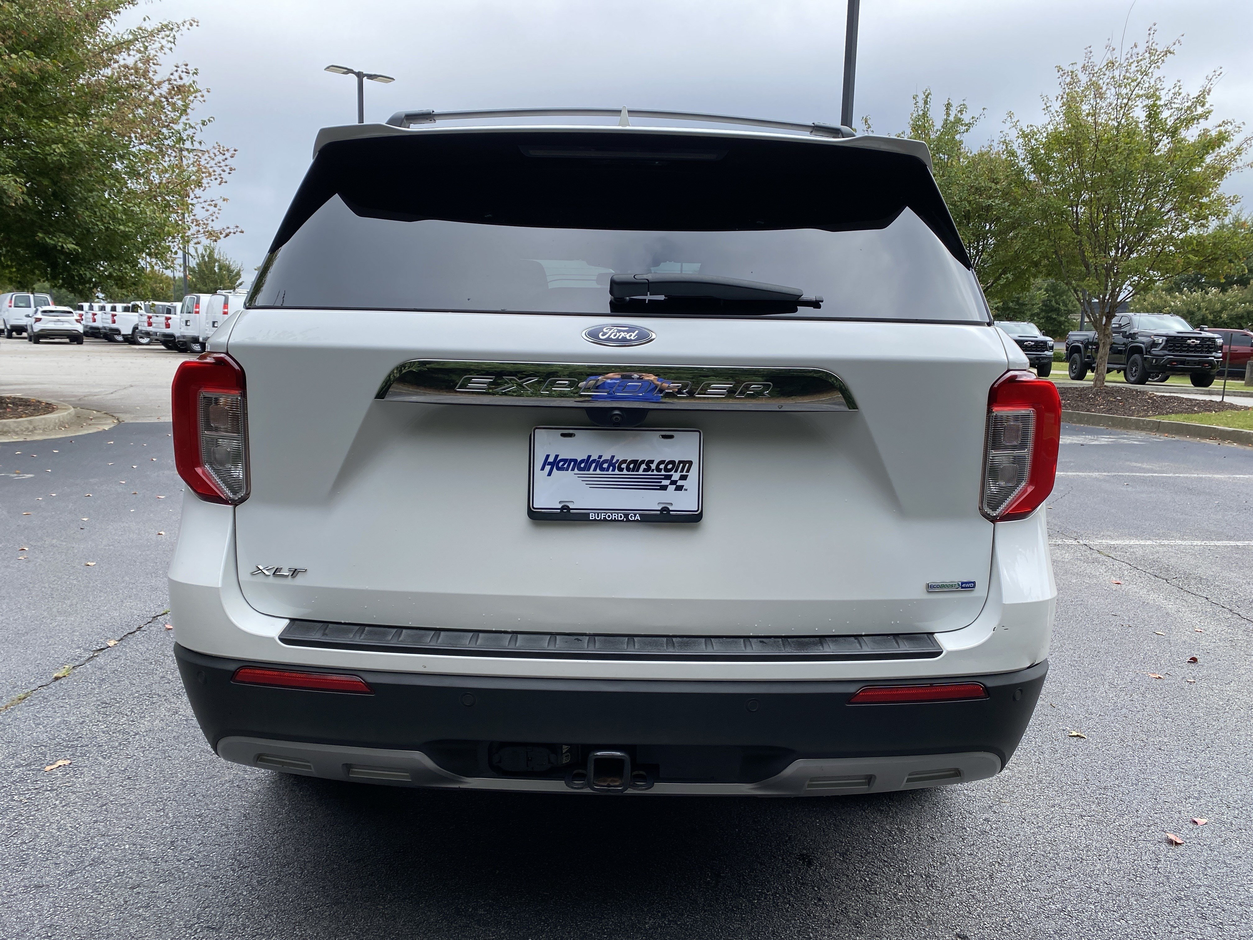 Used 2020 Ford Explorer XLT w/ Equipment Group 202A AWD/4WD image 8